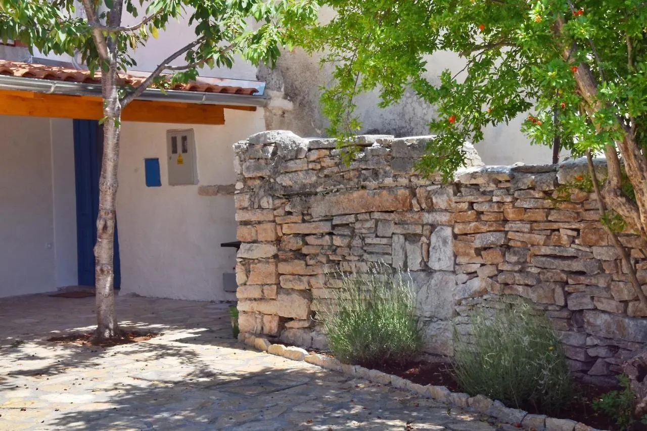 Casa Nini Mer - Cozy House With Sauna And Indoor Jacuzzi Sisan Holiday home