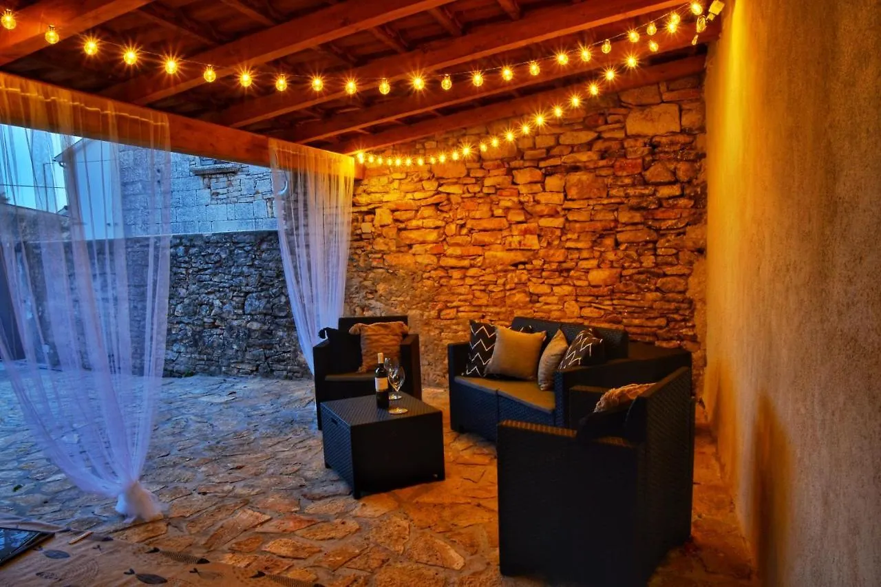 Holiday home Casa Nini Mer - Cozy House With Sauna And Indoor Jacuzzi Sisan
