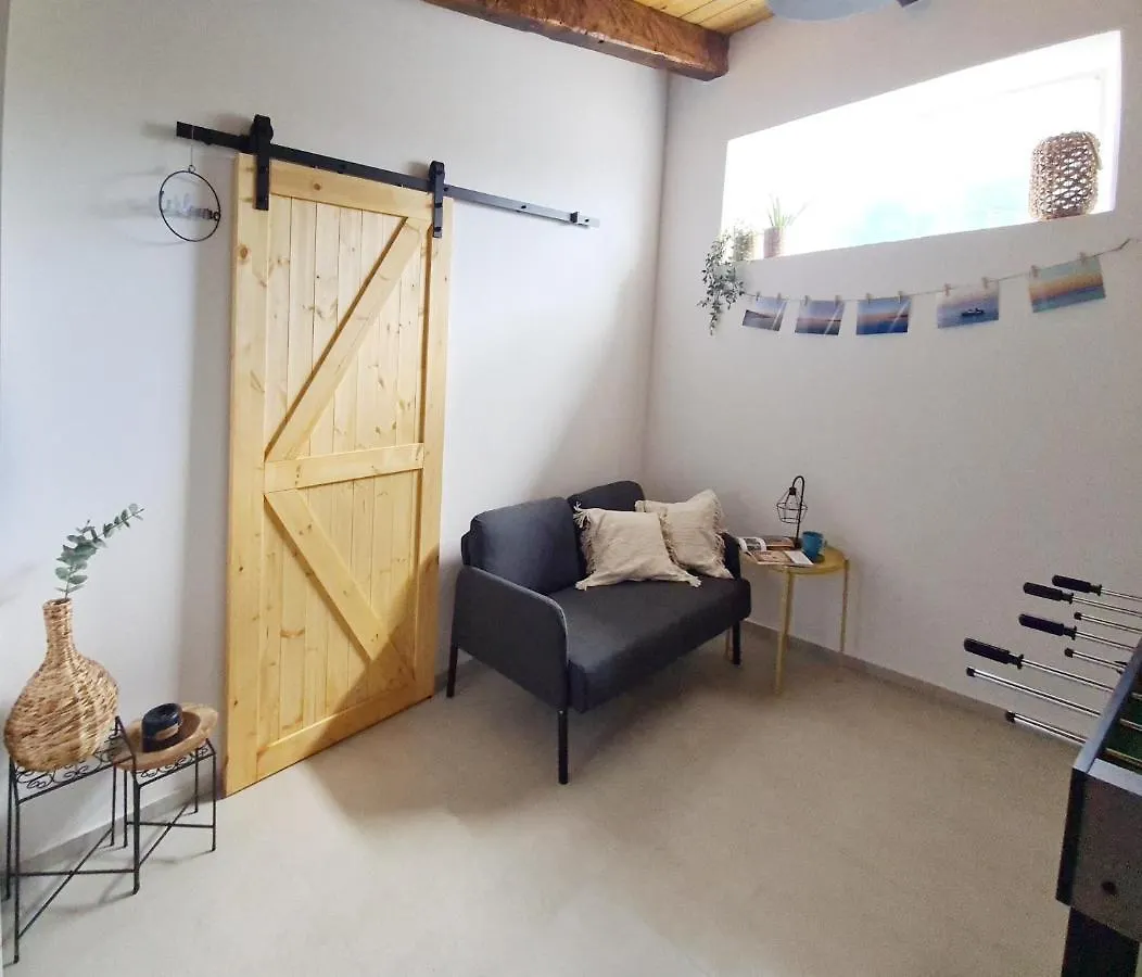 Casa Nini Mer - Cozy House With Sauna And Indoor Jacuzzi Sisan 0*,