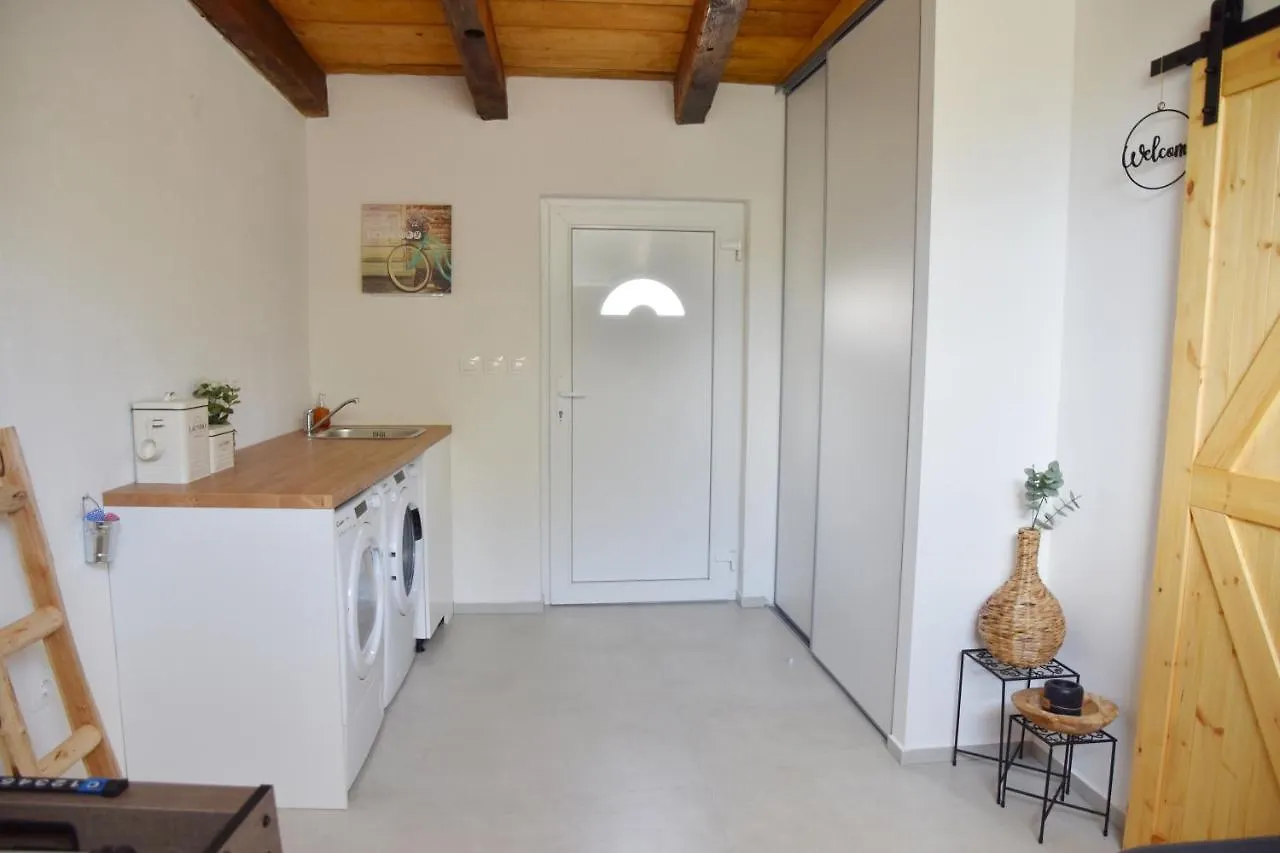Casa Nini Mer - Cozy House With Sauna And Indoor Jacuzzi Sisan