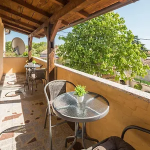 Casa Viktoria With Private Garden And Bbq Kosinozici