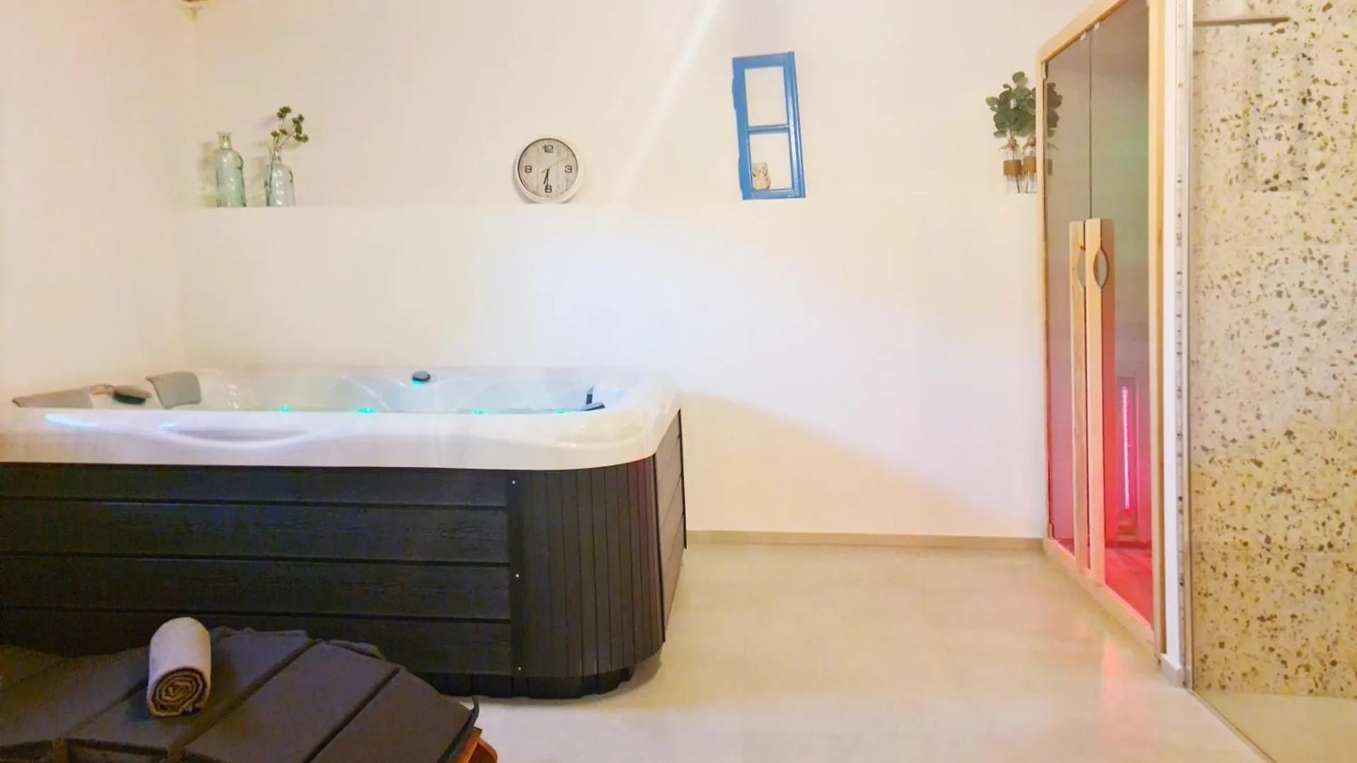 Casa Nini Mer - Cozy House With Sauna And Indoor Jacuzzi Sisan Holiday home